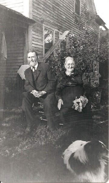Kenneth McIntosh (1848 - 1929) & Mary McGregor (1855 - 1939)